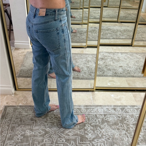 Light Wash Double-Seam Straight Women's Jeans 25”-26” waist denim - Picture 3 of 4